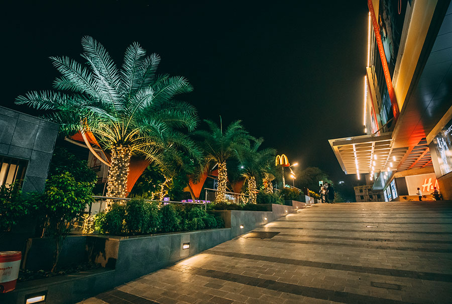 VR Nagpur Shopping Mall in Nagpur